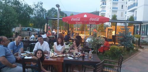 Hotel Kompleksi Caushi