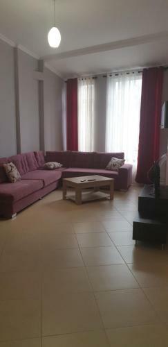 Hotel Kompleksi Caushi