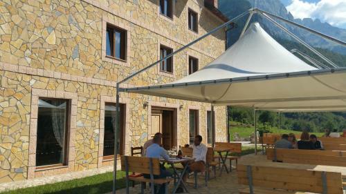 Hotel Margjeka