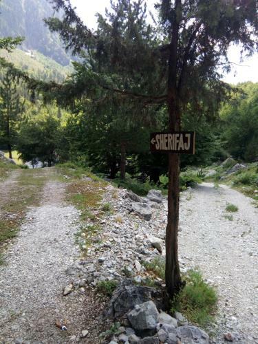 Posada Bujtina Sherifaj