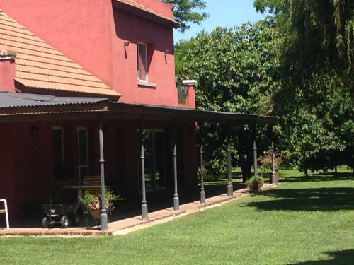 Excelente Casco De Estancia En Alquiler