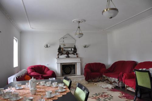 Hostal Bujtina Gjana