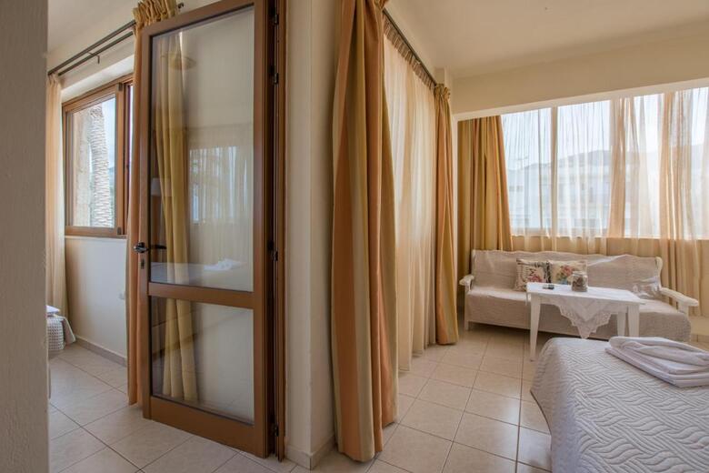 Hotel Danelis Apartments