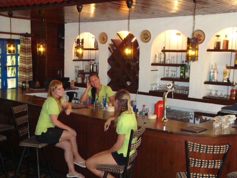 Oasis Hotel & Bungalows