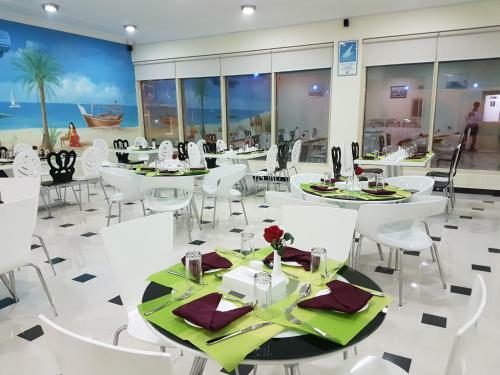 Hotel Bahrain Beach Resort