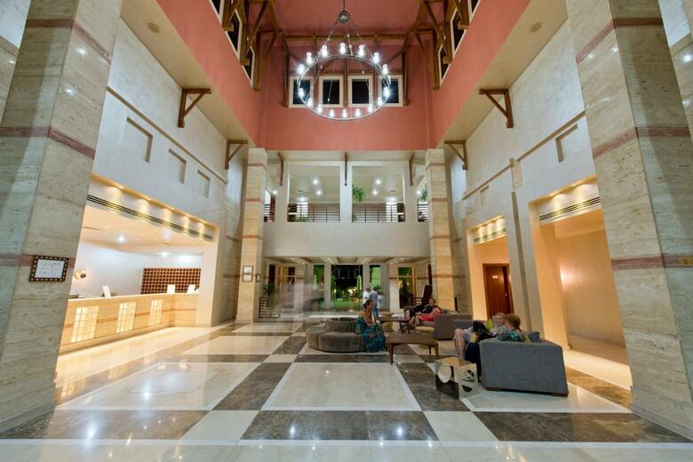 Hotel Amphoras Blu