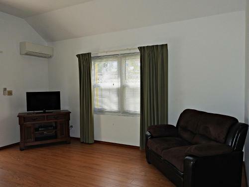 Windsong Guest Apartments