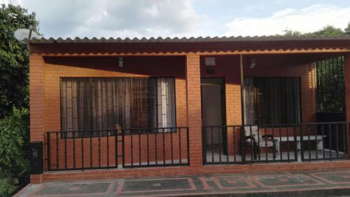 Hermosa Casa Familiar En Agua De Dios
