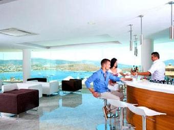 Royal Arena Hotel