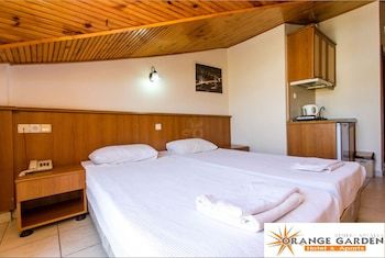 Hotel Orange Garden Apartments