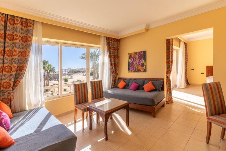 Hotel Shoni Bay Resort