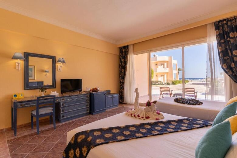 Hotel Shoni Bay Resort