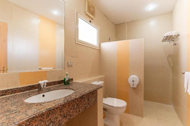 Hotel Shoni Bay Resort