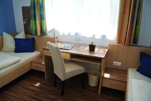 Hostal Fr�hst�ckspension Paradiesgartl