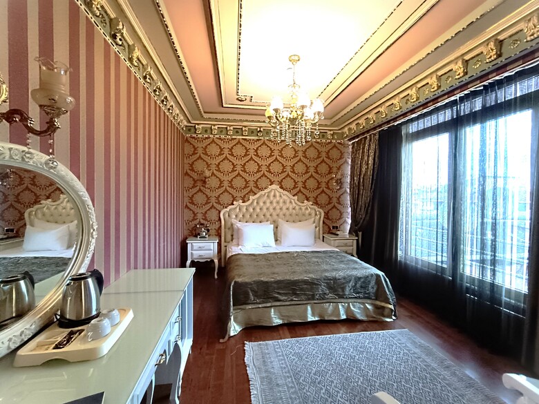 Golden Horn Hotel