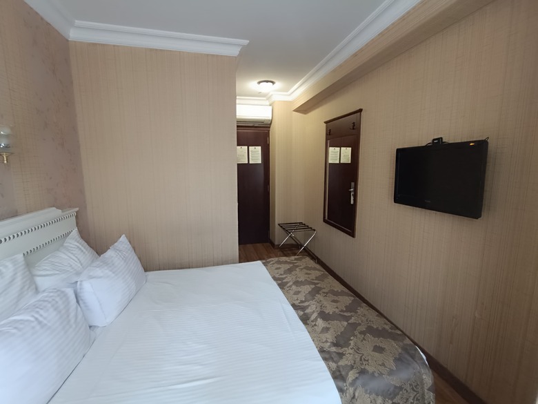 Golden Horn Hotel