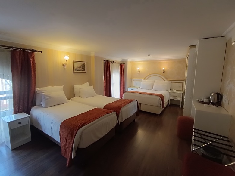 Golden Horn Hotel