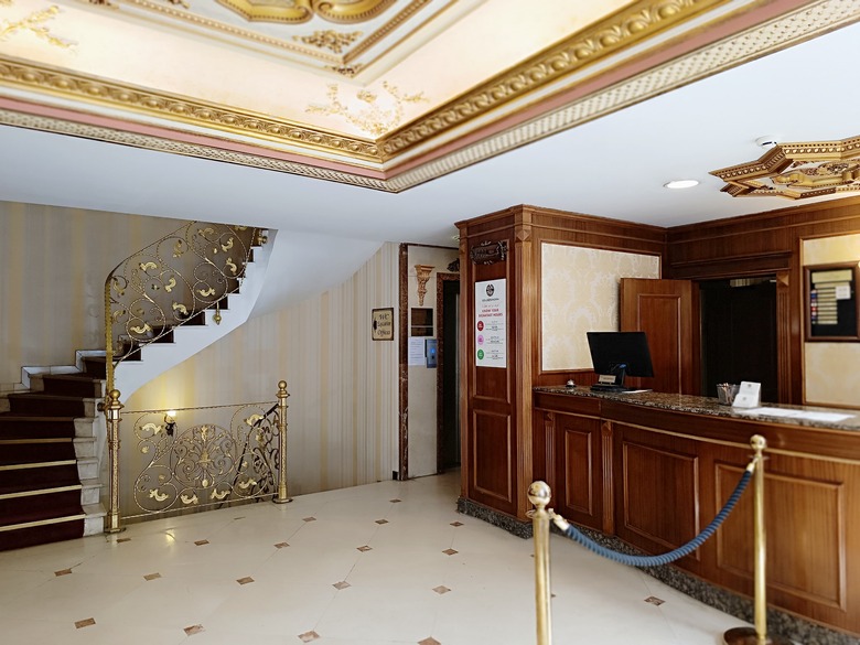 Golden Horn Hotel