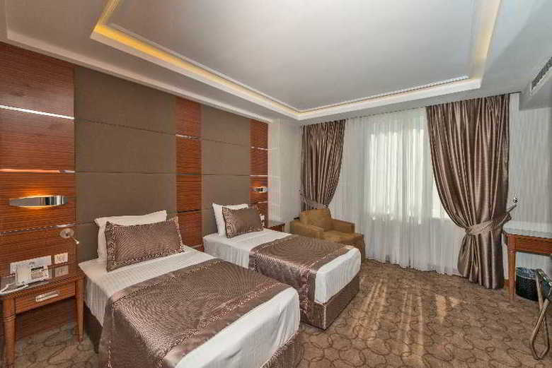 Hotel Grand Tahir
