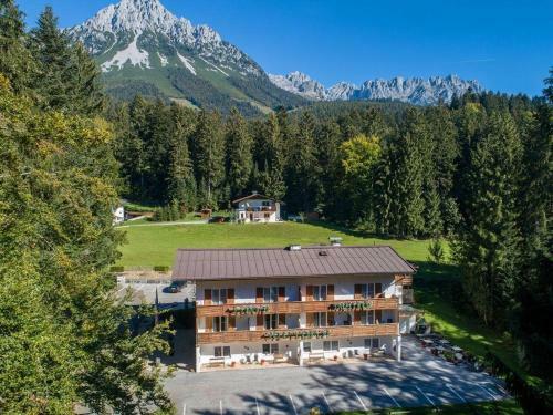 Hostal Pension-hartkaiser-ellmau-1