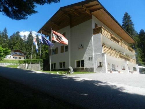 Hostal Pension-hartkaiser-ellmau-1