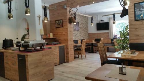Hostal Pension-hartkaiser-ellmau-1