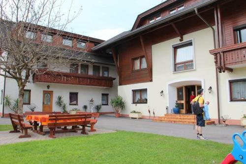 Bed & Breakfast Pension Duregger
