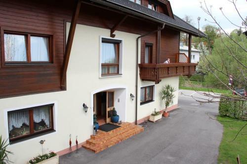 Bed & Breakfast Pension Duregger