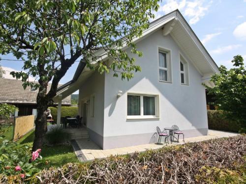 Holiday Home Seehaus Blue Faak