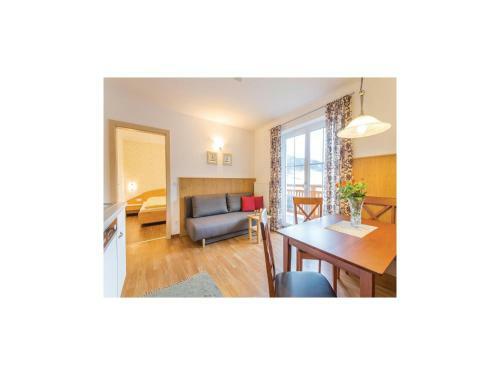Three-bedroom Apartment In Flachau