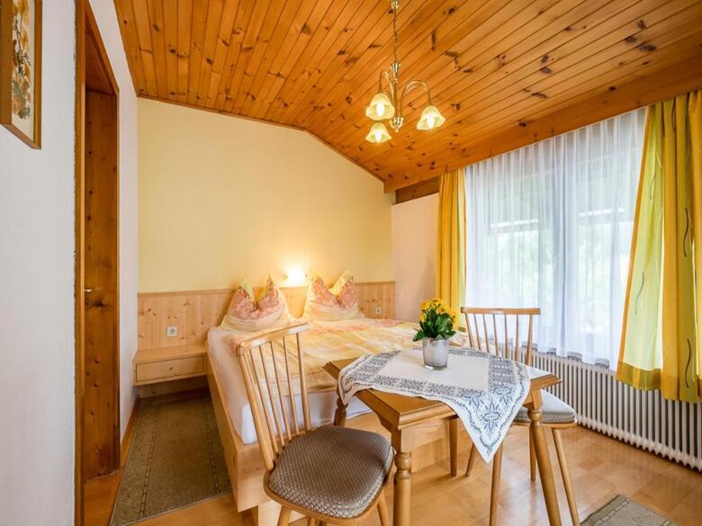 Apartment F�gen
