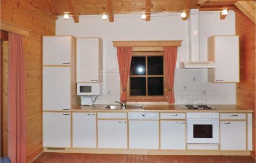 Three-bedroom Apartment In Grossarl