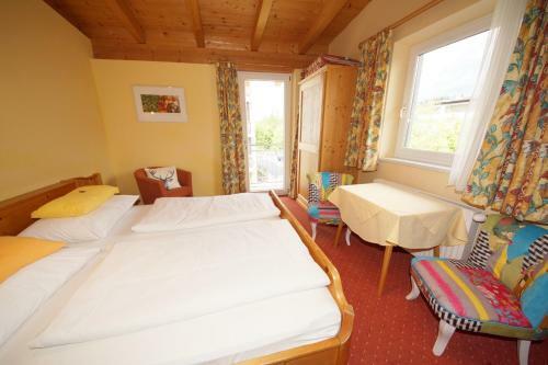 Hostal Pension Alexandra