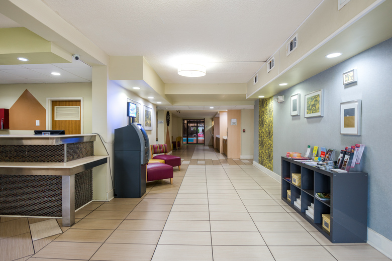 Hotel Baymont By Wyndham Williamsburg