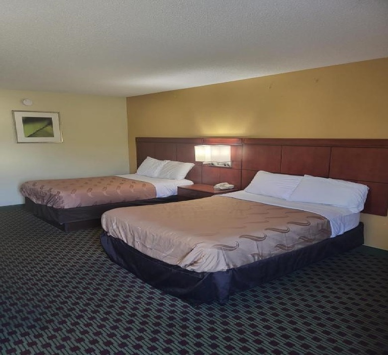 Hotel Baymont By Wyndham Williamsburg