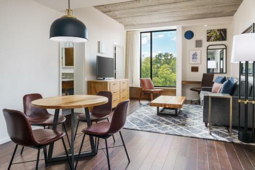 Hotel Indigo Athens - University Area