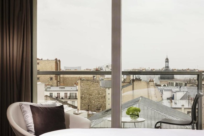 Hotel Renaissance Paris Arc De Triomphe