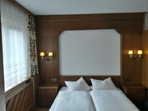 Posada Gasthof Pension Traube