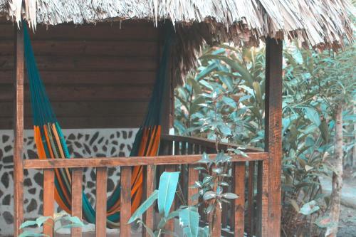 Hotel Cohune Palms River Cabanas