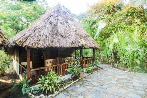 Hotel Cohune Palms River Cabanas