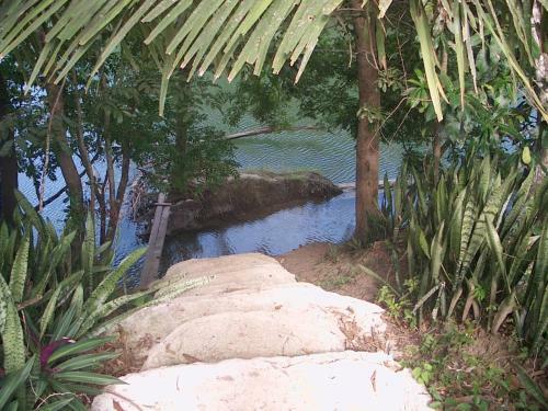Hotel Cohune Palms River Cabanas