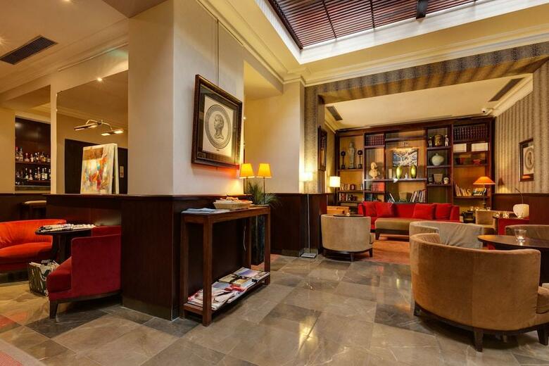 Exclusive Hotel Montfleuri Arc De Triomphe