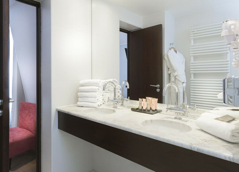 Exclusive Hotel Montfleuri Arc De Triomphe