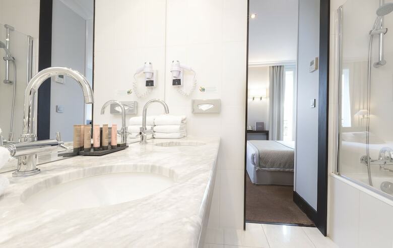 Exclusive Hotel Montfleuri Arc De Triomphe