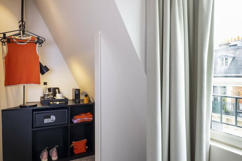Hotel Le 12 H�tel