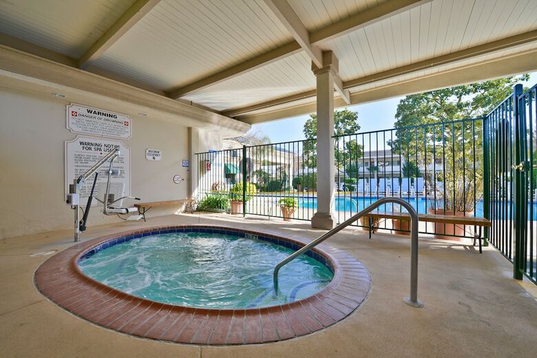 Hotel Best Western Plus Black Oak