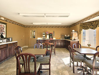 Hotel Days Inn And Suites Pine Bluff
