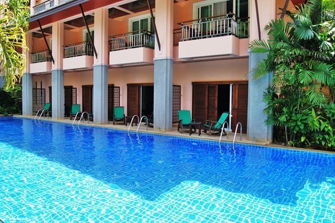 Hotel Thanthip Beach Resort