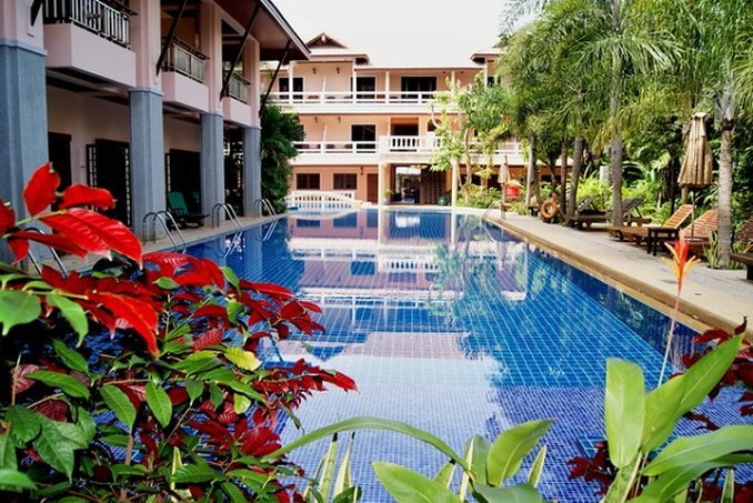 Hotel Thanthip Beach Resort