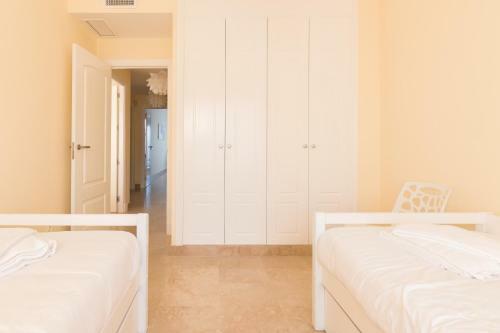 Villa Vue Mer - Proche De L'alcaidesa Links Golf Resort - 2209